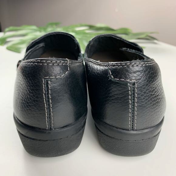 Clarks Cheyn Inca Loafers Slip On Black Leather Comfort Cushion Soft Women's 7 - Picture 9 of 10